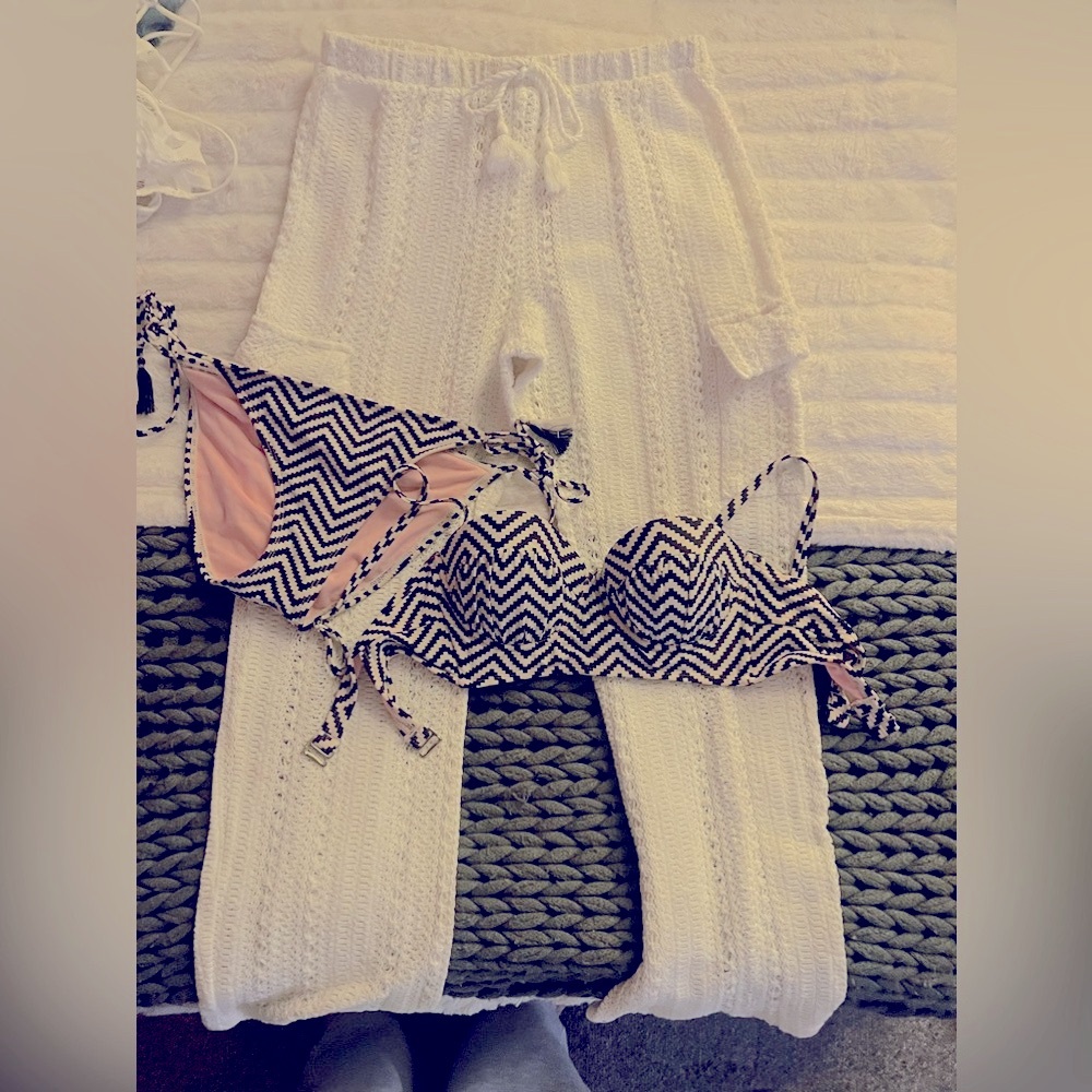 Beautiful cream beach/pool pants & brand new bathing suit